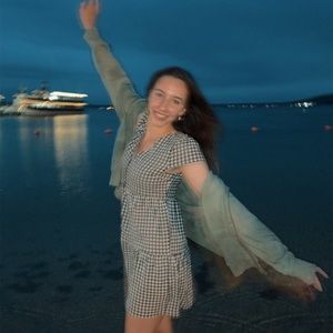 Meet your Posher, Lindsey